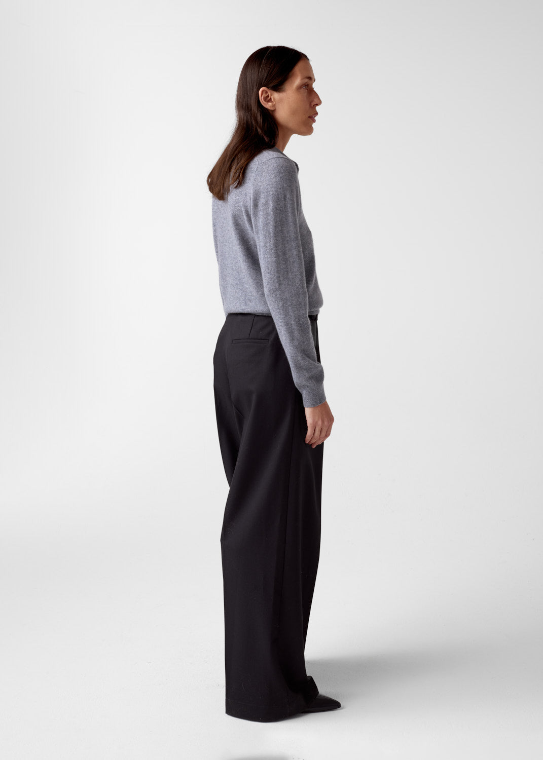 AKS LABEL International Elida cashmere polo 02_Knitwear 9053 M. Grey Mel