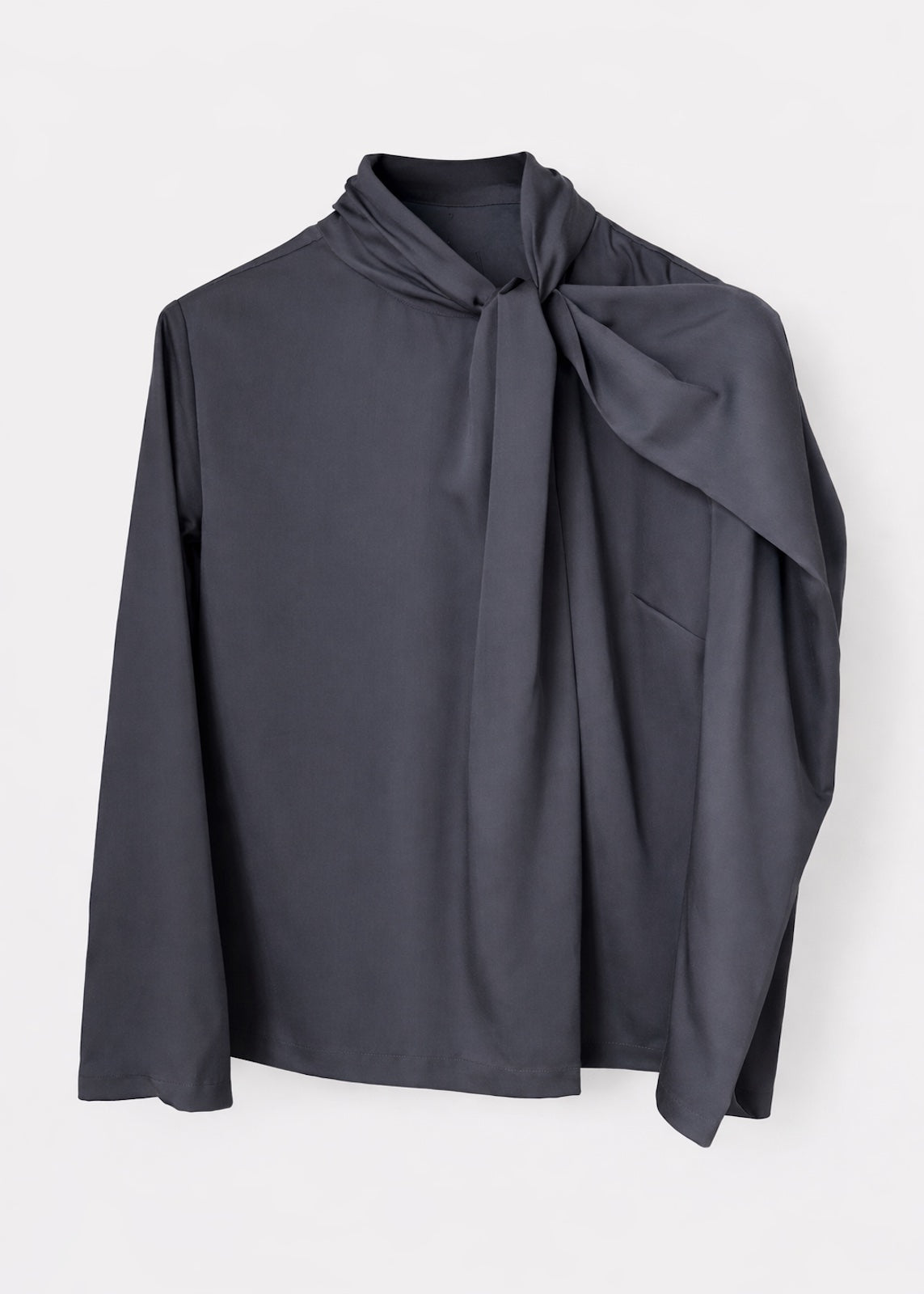 AKS LABEL International Hillevi blouse 03_Tops 0005 Steel
