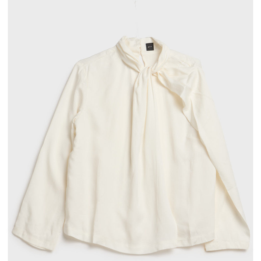 AKS LABEL Hillevi blouse Tops 9001 White