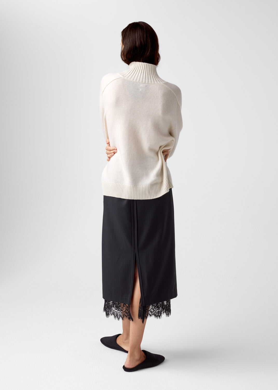AKS LABEL International Prudy wool skirt 06_Skirts 9090 Black
