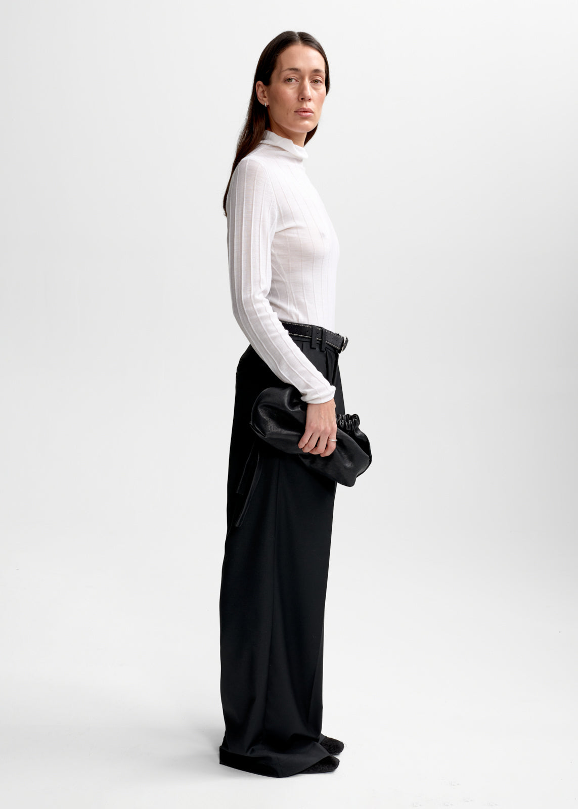 AKS LABEL International Sharon Trouser 07_Trousers 9090 Black