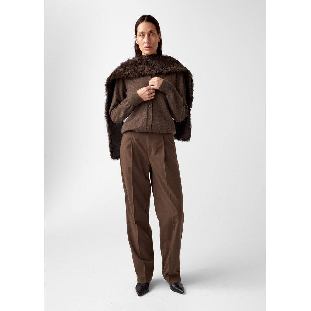 AKS LABEL Shearling scarf Scarfs 8069 Espresso