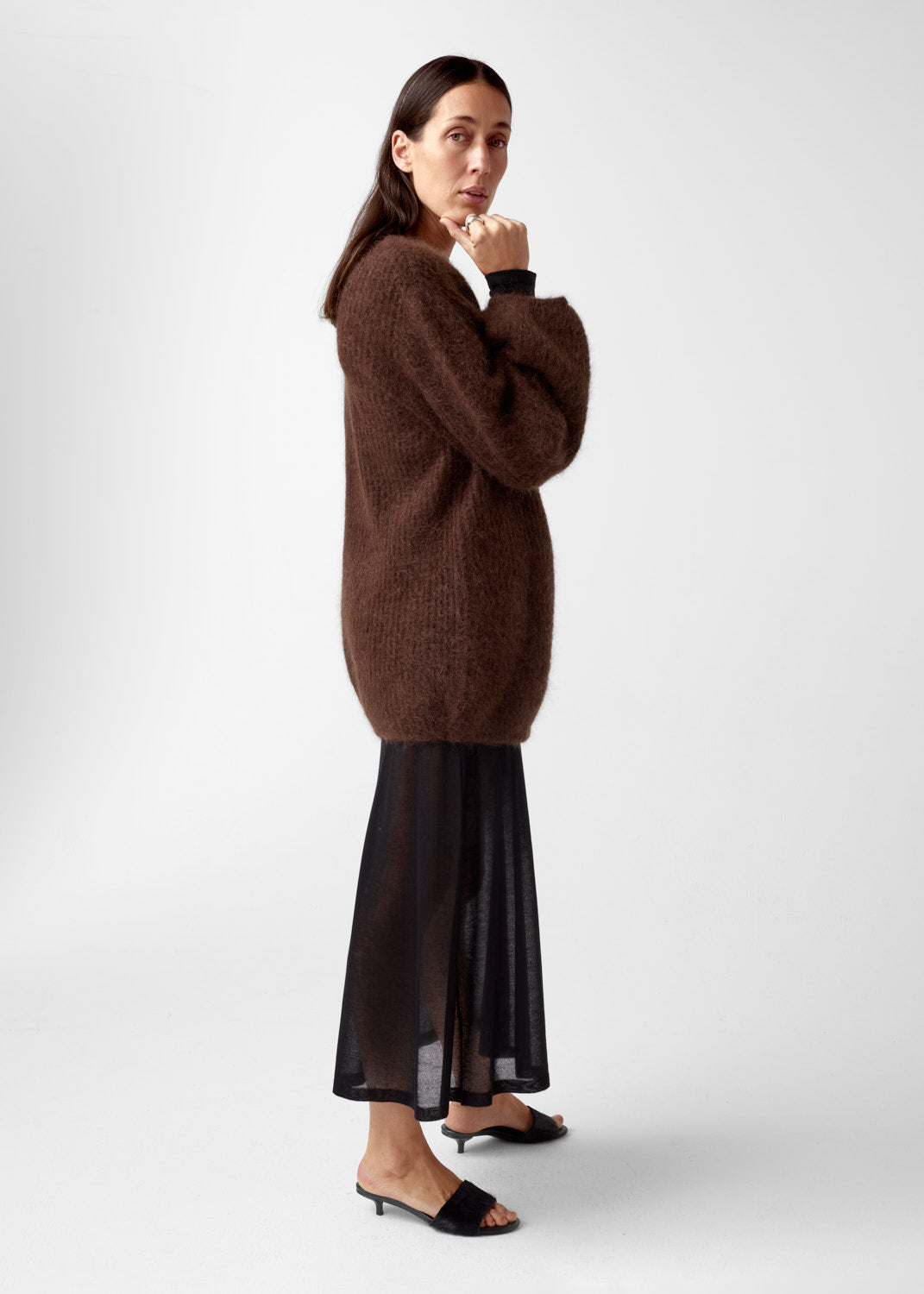 AKS LABEL International Solange Mohair Cardigan 02_Knitwear 8069 Espresso