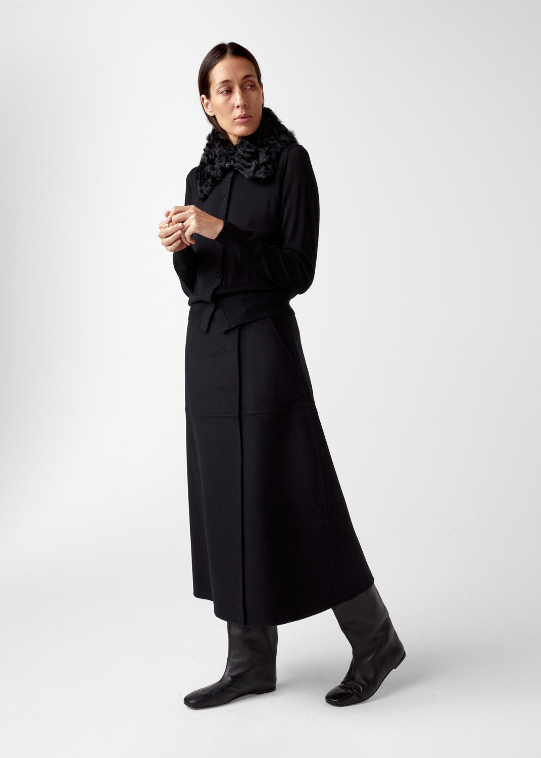 AKS LABEL International Thelma wool skirt 06_Skirts 9090 Black