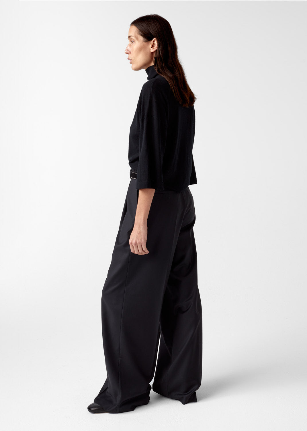 AKS LABEL International Tia Merino Knit 02_Knitwear 9090 Black