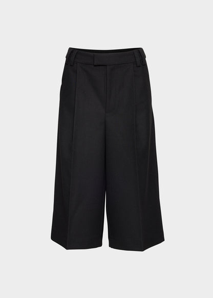 AKS LABEL International Wynne Bermuda Shorts 08_Shorts 9090 Black